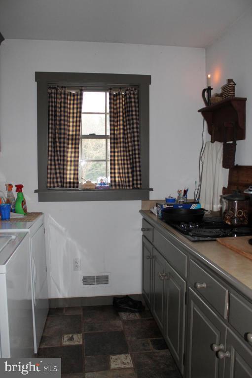 43 Ridgefield Drive Lancaster, PA 17602 - Photo 14 of 35 Gallery Image 14