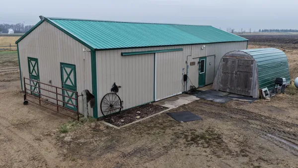 $135,000 | 715 Paulina Street, Murdock, MN 56271