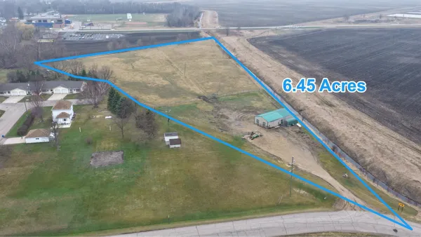 $135,000 | 715 Paulina Street, Murdock, MN 56271