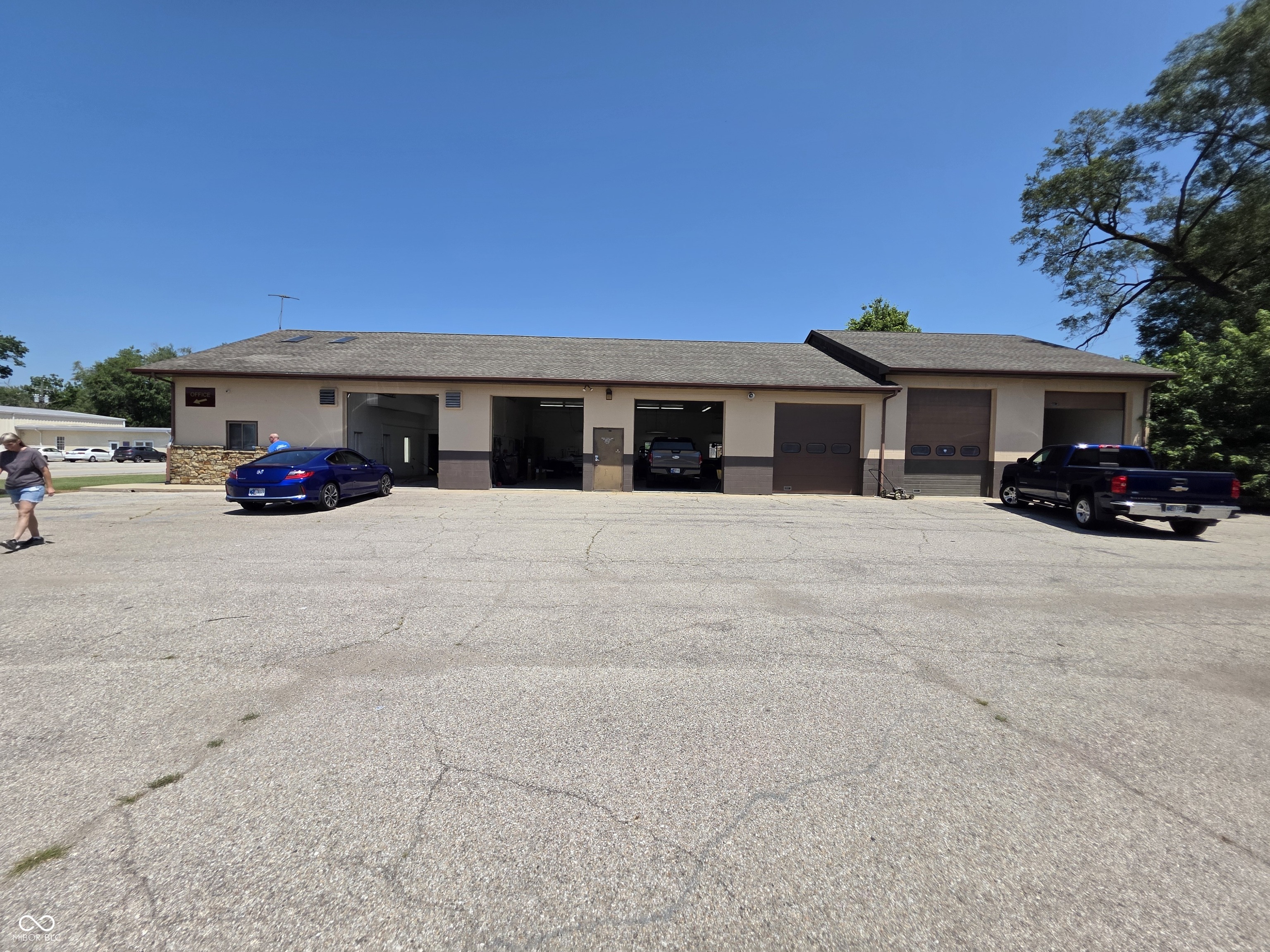 351 South Mapleton Street, Unit A Columbus, IN 47201 - Photo 2 of 4