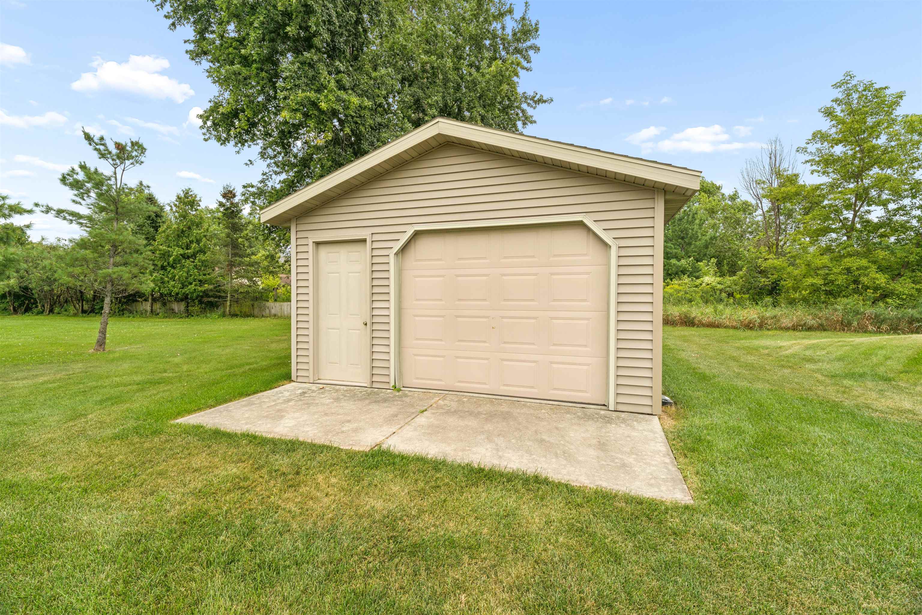 2855 Freedom Road De Pere, WI 54115 - Photo 49 of 53 Gallery Image 49