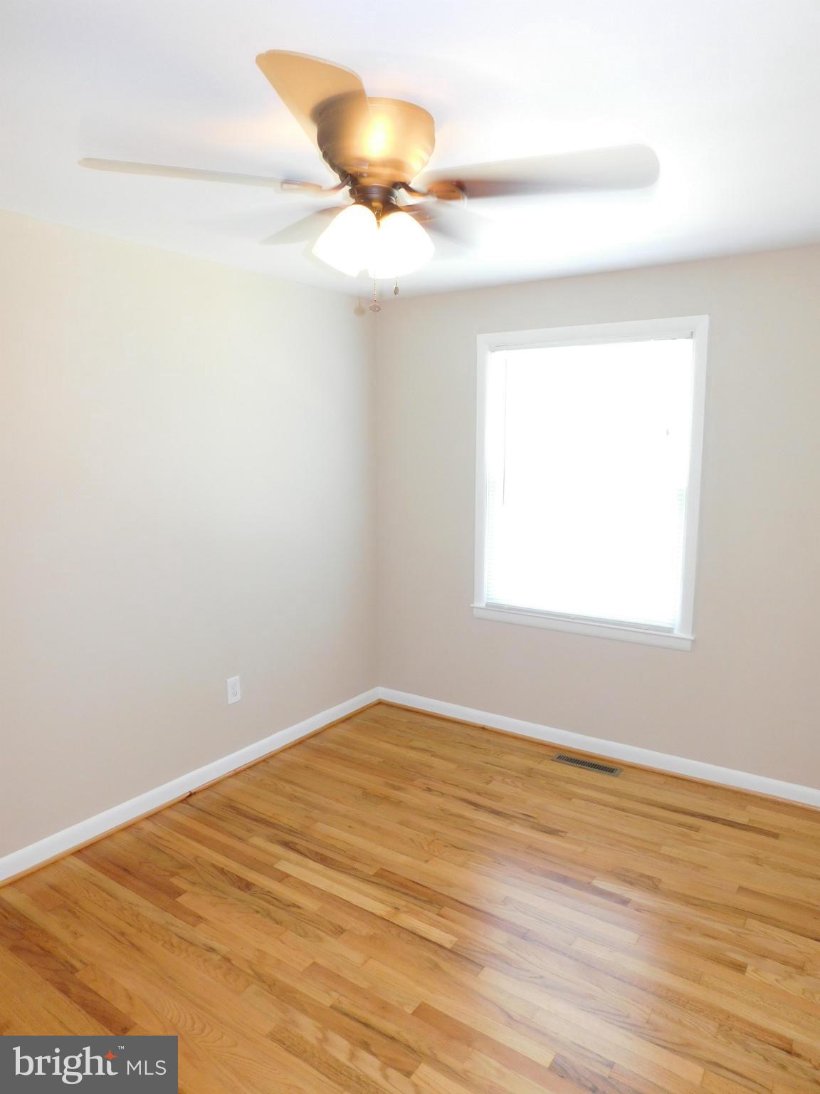 5218 Hillwell Road Baltimore, MD 21229 - Photo 12 of 27 Bedroom 2