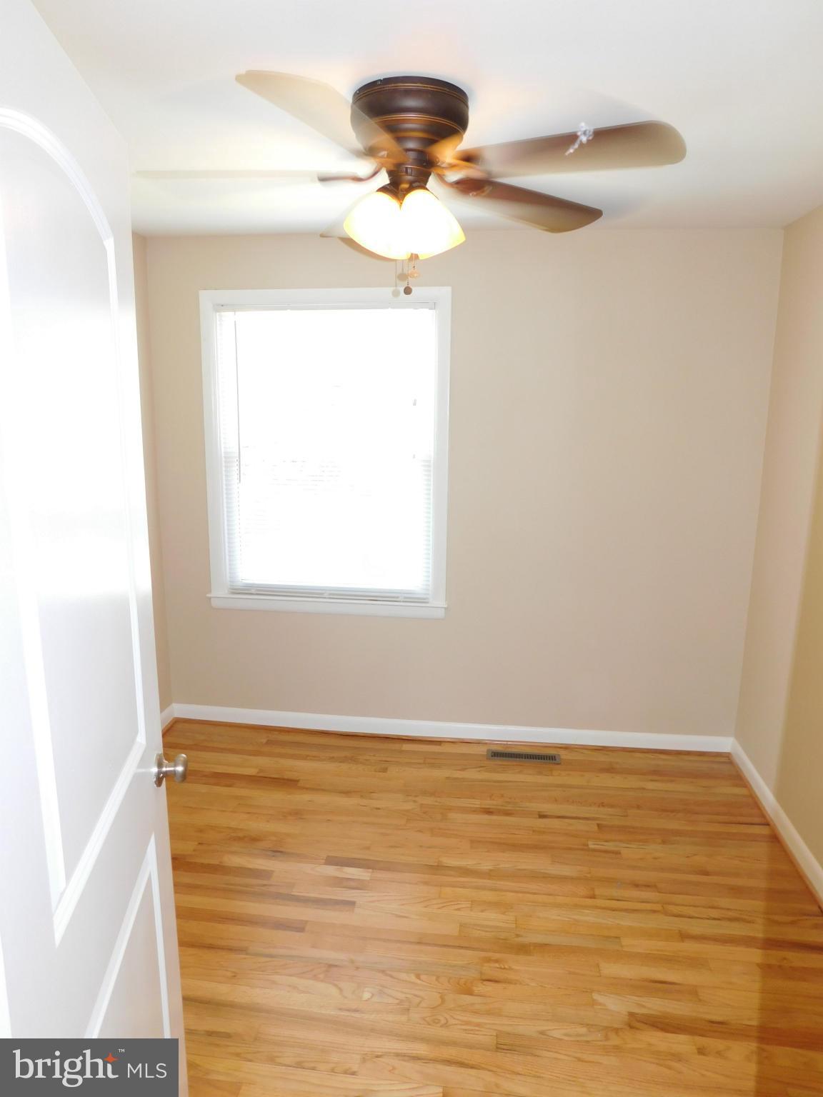 5218 Hillwell Road Baltimore, MD 21229 - Photo 15 of 27 Bedroom 3
