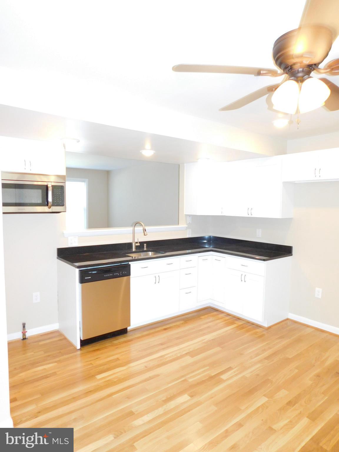 5218 Hillwell Road Baltimore, MD 21229 - Photo 5 of 27 Kitchen