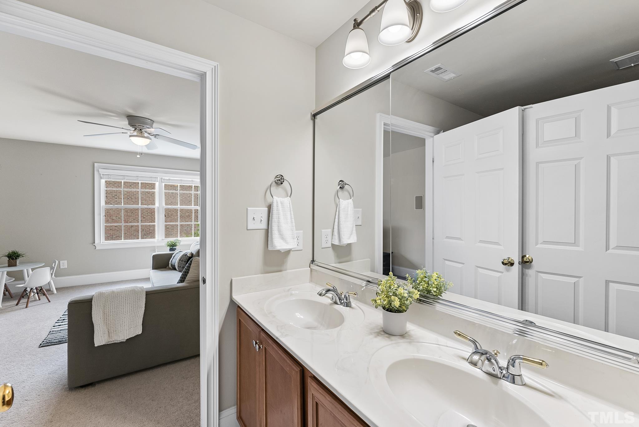 9606 Club Valley Way Raleigh, NC 27617 - Photo 32 of 60 Gallery Image 32