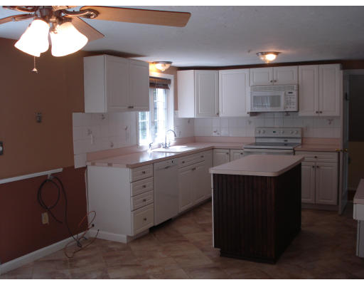 341 Furnace Street Marshfield, MA 02050 - Photo 3 of 30