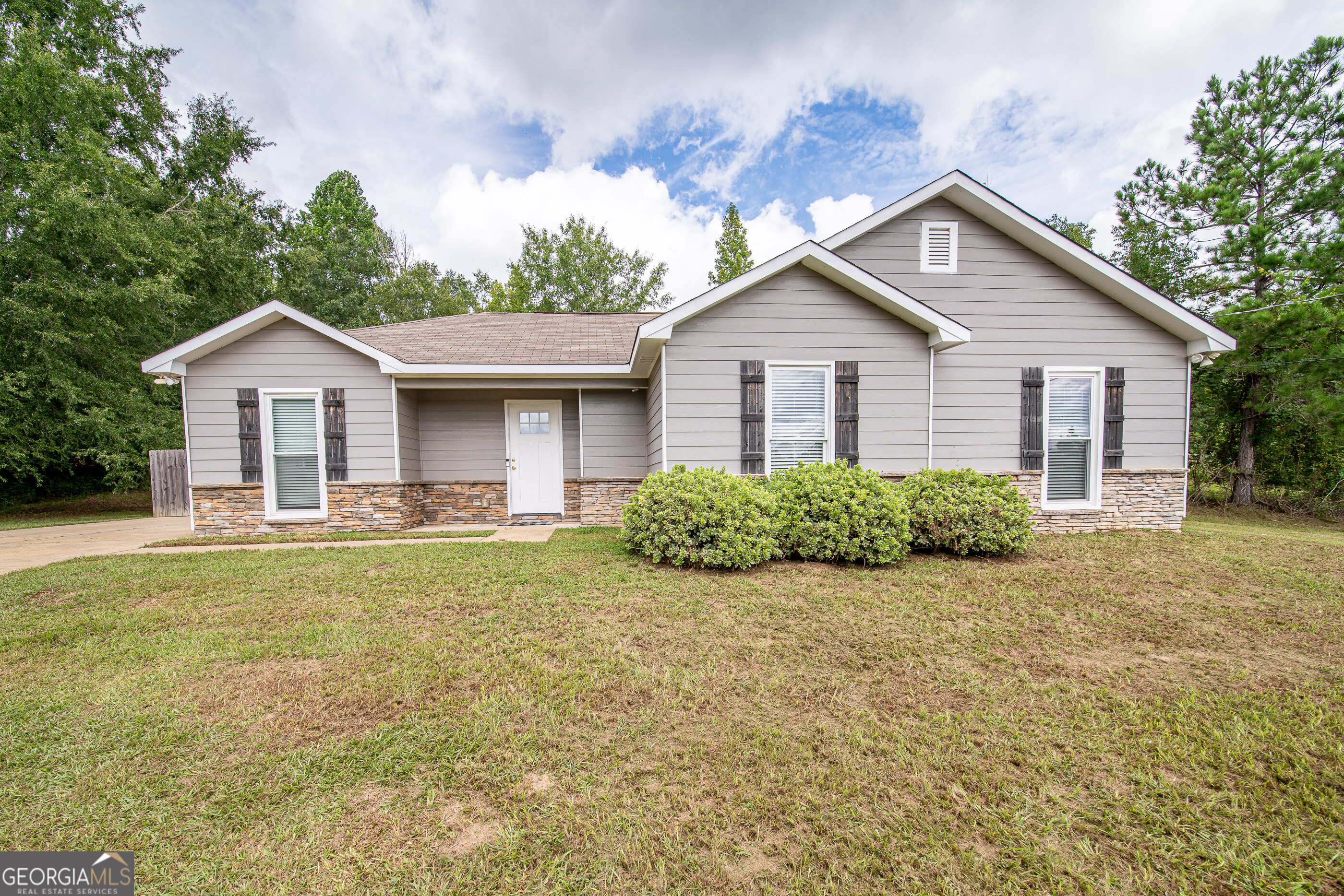 111 Lee Road Phenix City, AL 36870 - Photo 1 of 1 Gallery Image 1