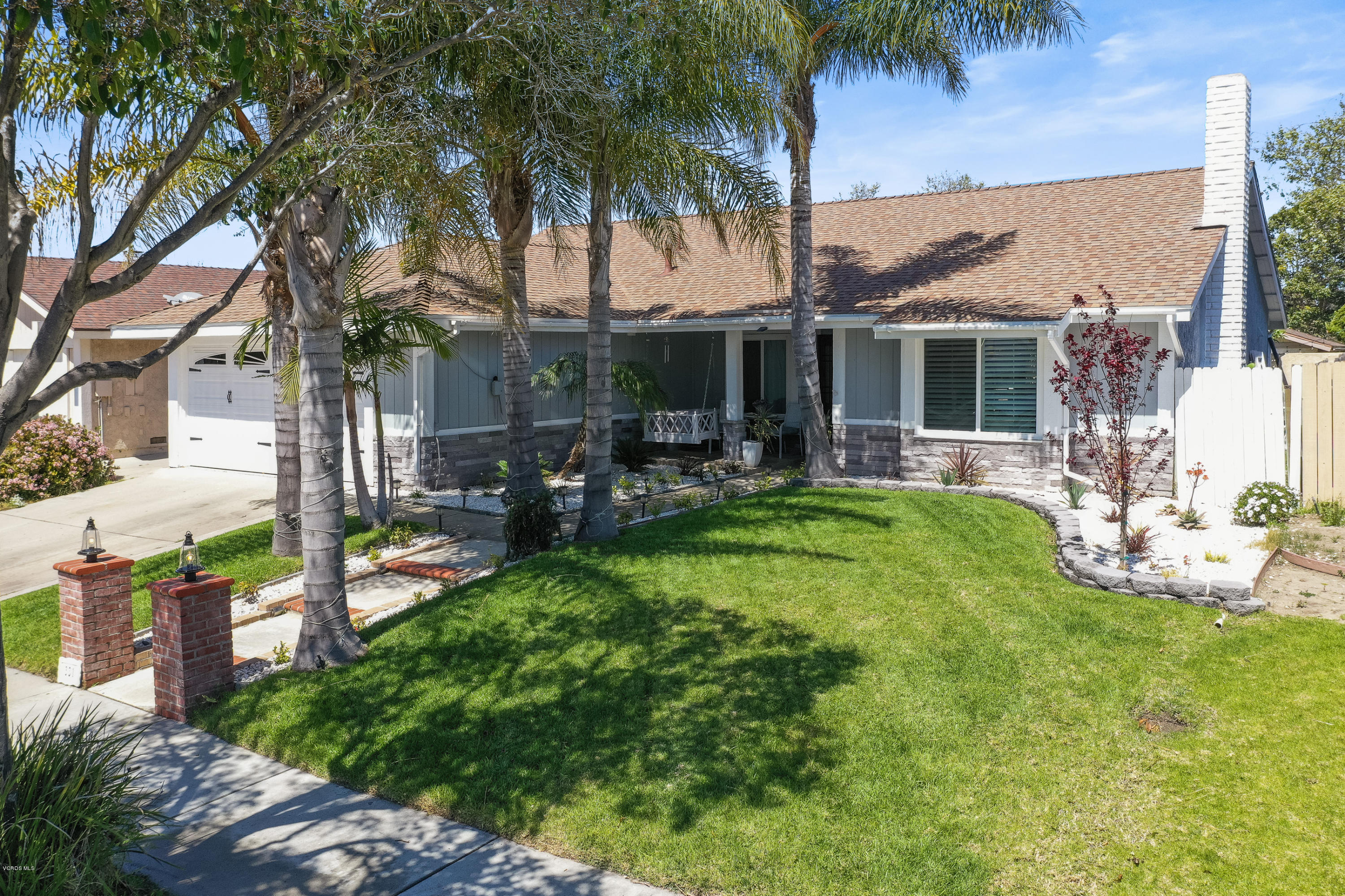 331 Geranium Place Oxnard, CA 93036 - Photo 14 of 20 Front