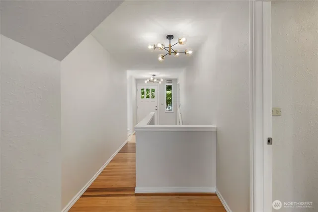 $989,999 | 5400 Crestview Loop Northeast, Olympia, WA 98516