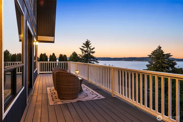 $989,999 | 5400 Crestview Loop Northeast, Olympia, WA 98516