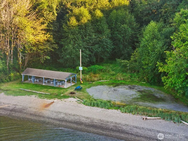 $989,999 | 5400 Crestview Loop Northeast, Olympia, WA 98516