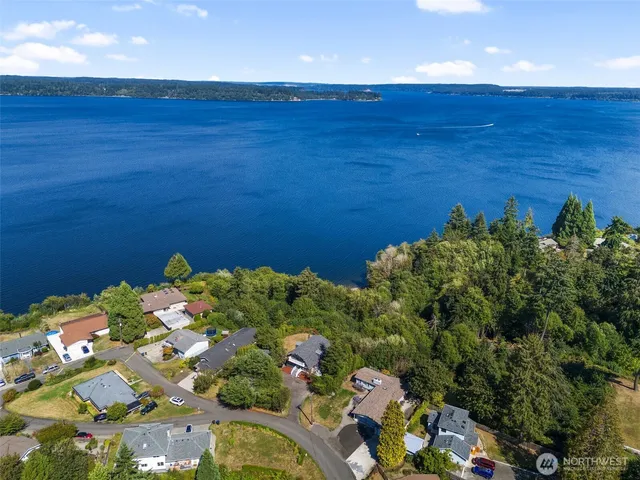 $989,999 | 5400 Crestview Loop Northeast, Olympia, WA 98516