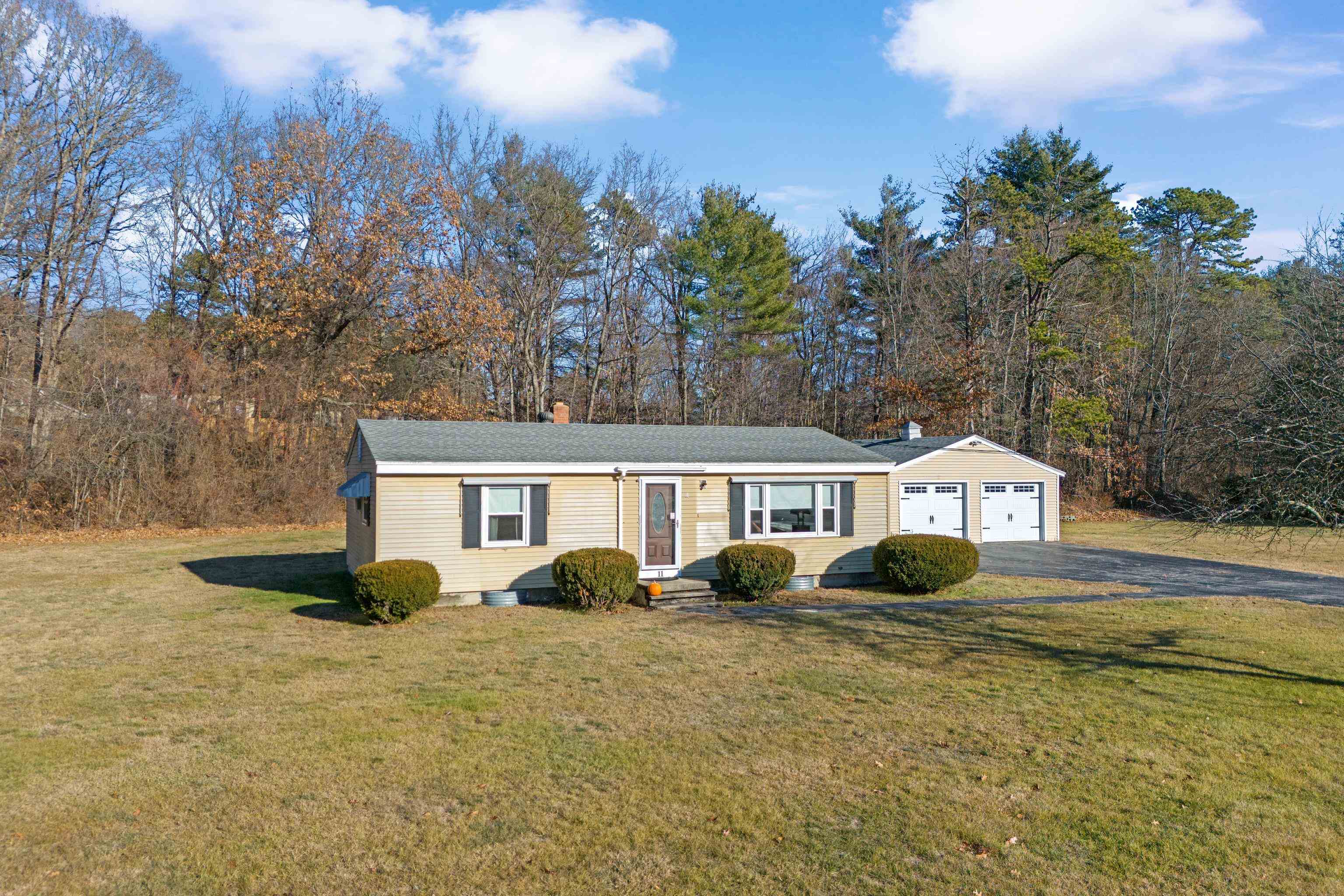 11 Broken Bridge Road Concord, NH 03301 - Photo 2 of 41