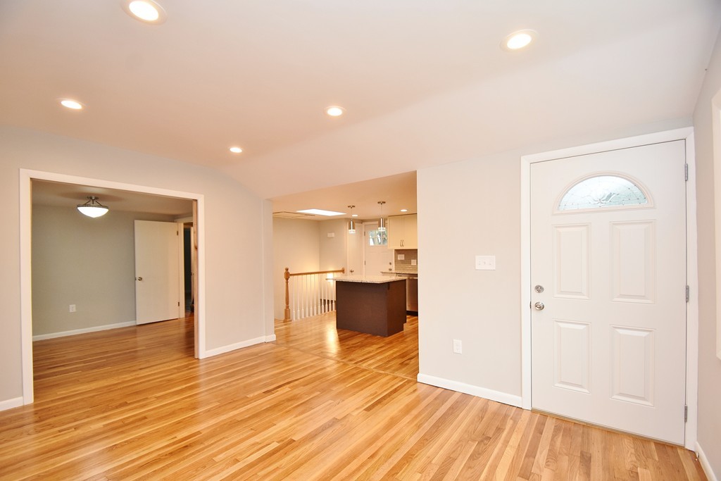 41 Indian Road Waltham, MA 02451 - Photo 5 of 20 Gallery Image 5