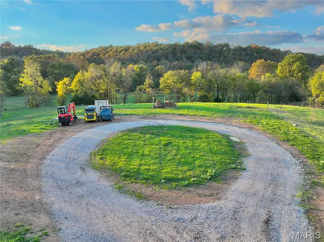 $225,000 | 31 Cloud Lane, Lebanon, MO 65536