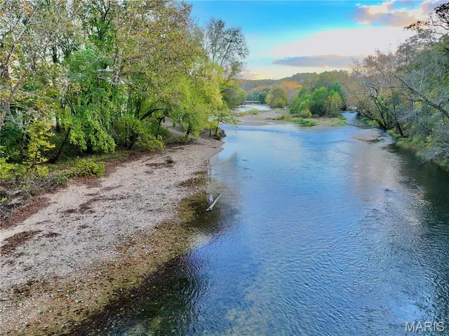 $225,000 | 31 Cloud Lane, Lebanon, MO 65536