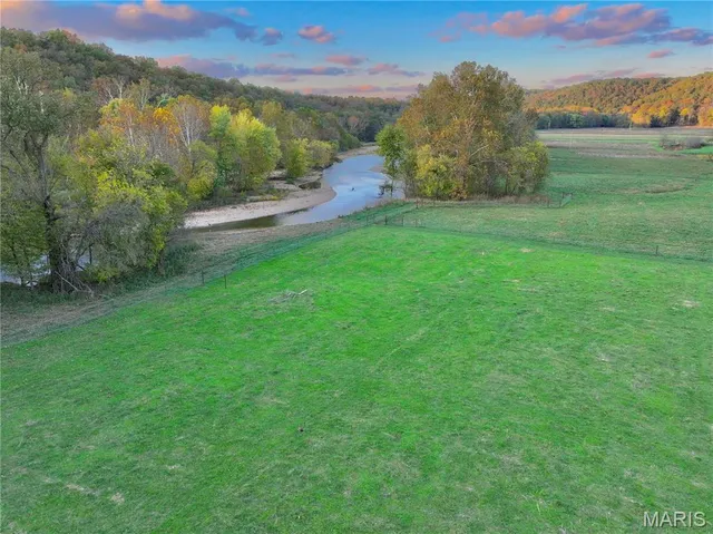 $225,000 | 31 Cloud Lane, Lebanon, MO 65536