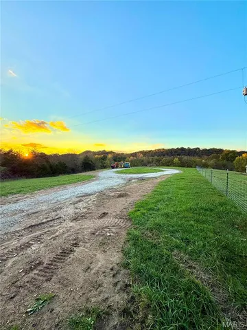 $225,000 | 31 Cloud Lane, Lebanon, MO 65536