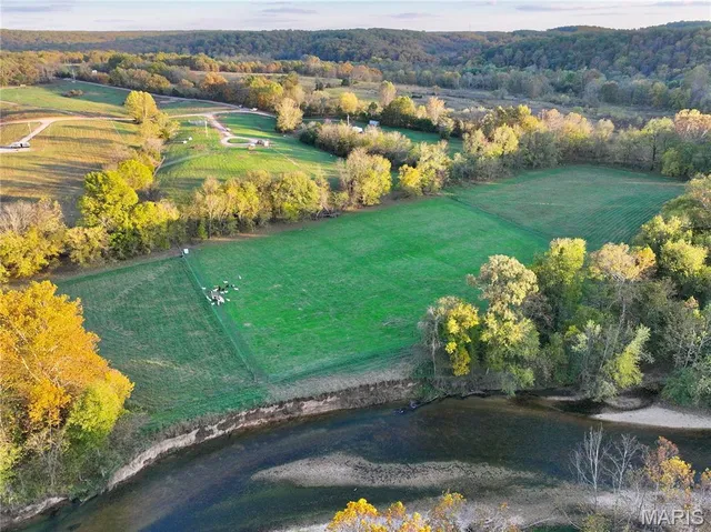 $225,000 | 31 Cloud Lane, Lebanon, MO 65536