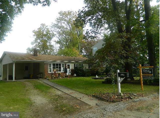 225 Circle Road Pasadena, MD 21122 - Photo 2 of 21 Exterior (Front)