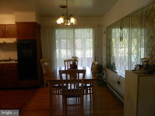 225 Circle Road Pasadena, MD 21122 - Photo 11 of 21 Dining Room