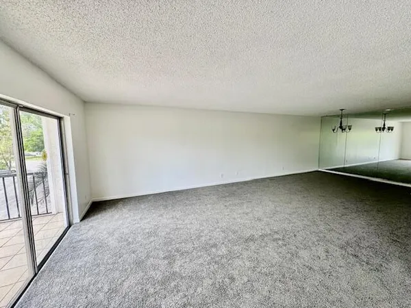 $2,000 | 3300 Spanish Moss Terrace, Unit 302, Lauderhill, FL 33319