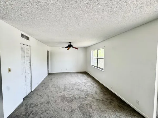 $2,000 | 3300 Spanish Moss Terrace, Unit 302, Lauderhill, FL 33319