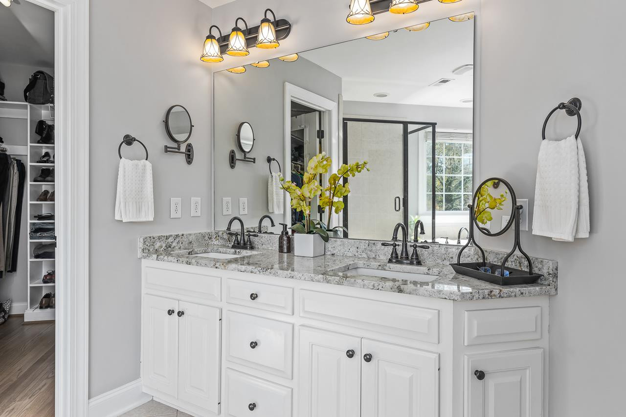 1616 Kendall Hill Road Willow Spring, NC 27592 - Photo 17 of 30 Primary bath/spa