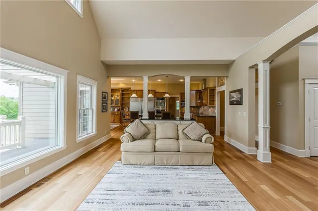 $998,000 | 2998 Northeast Clark Road, Kingston, MO 64650