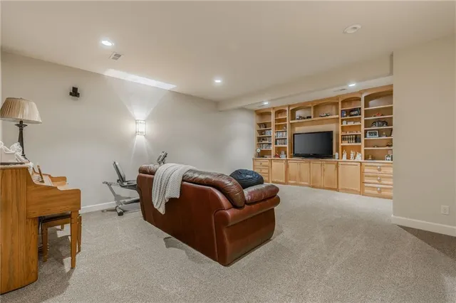 $998,000 | 2998 Northeast Clark Road, Kingston, MO 64650