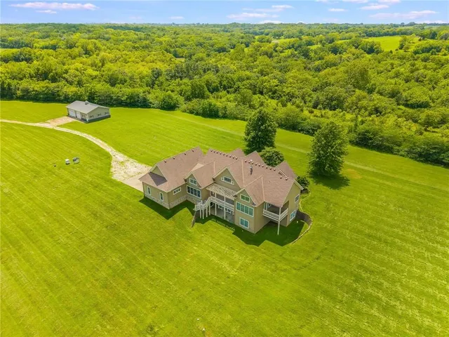 $998,000 | 2998 Northeast Clark Road, Kingston, MO 64650