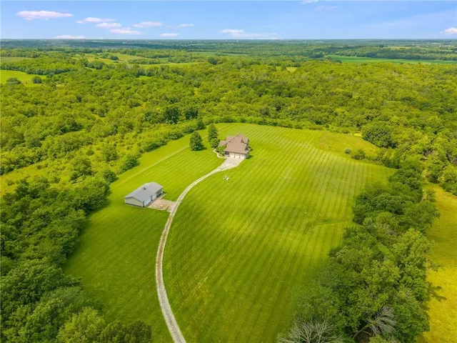 $998,000 | 2998 Northeast Clark Road, Kingston, MO 64650
