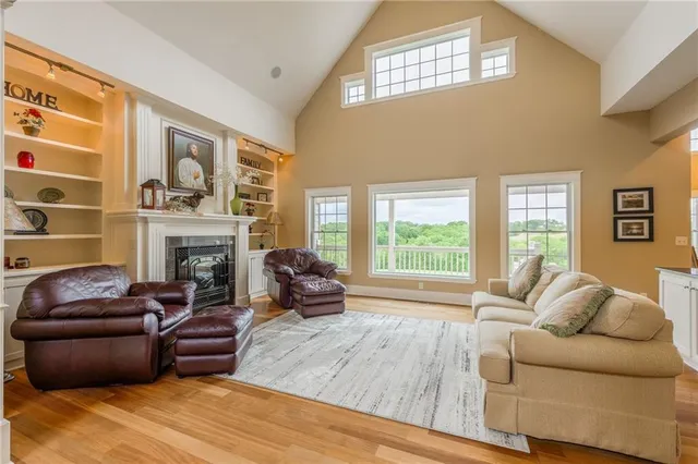 $998,000 | 2998 Northeast Clark Road, Kingston, MO 64650