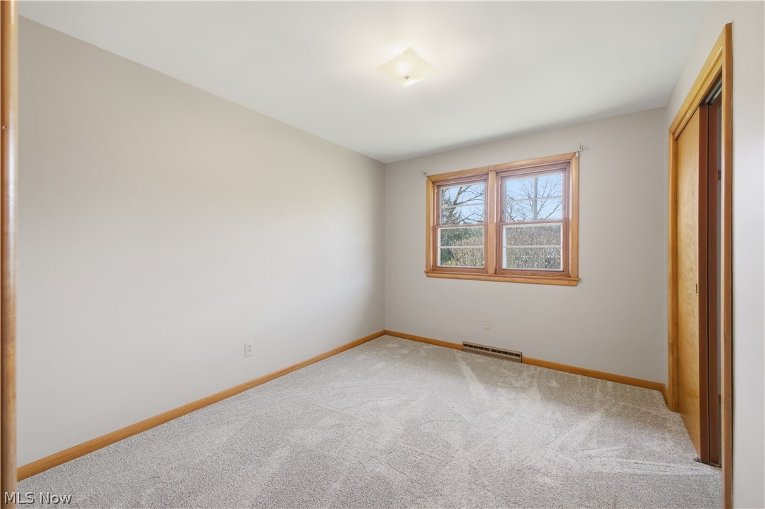 9231 King Graves Road Northeast Warren, OH 44484 - Photo 25 of 50
