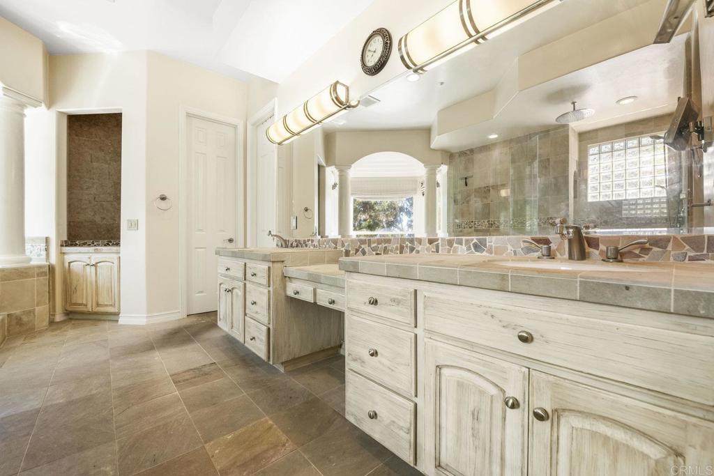 15615 Boulder Ridge Lane Poway, CA 92064 - Photo 22 of 75