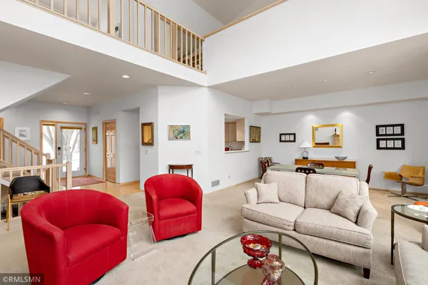 $649,900 | 2073 Sherwood Lane, Hopkins, MN 55305