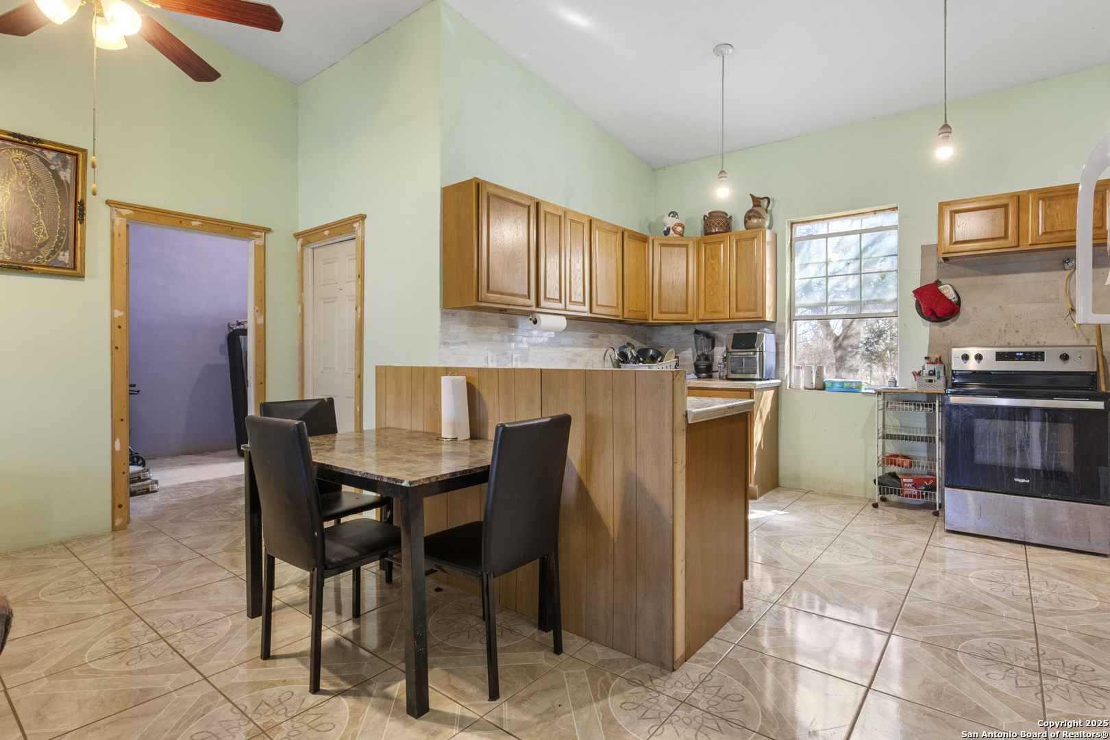 3938 Highway 132 Lytle, TX 78052 - Photo 13 of 23