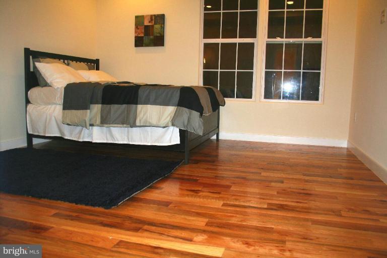 738 Columbia Road Northwest Washington, DC 20001 - Photo 11 of 21 Master Bedroom
