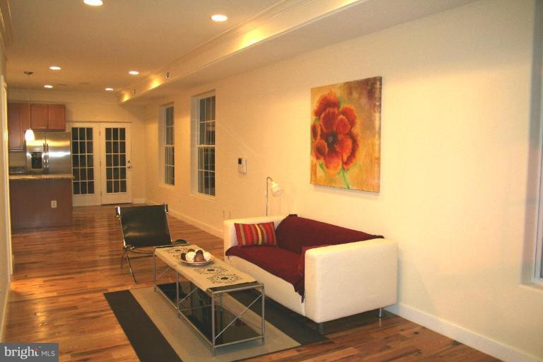 738 Columbia Road Northwest Washington, DC 20001 - Photo 10 of 21 Living Room