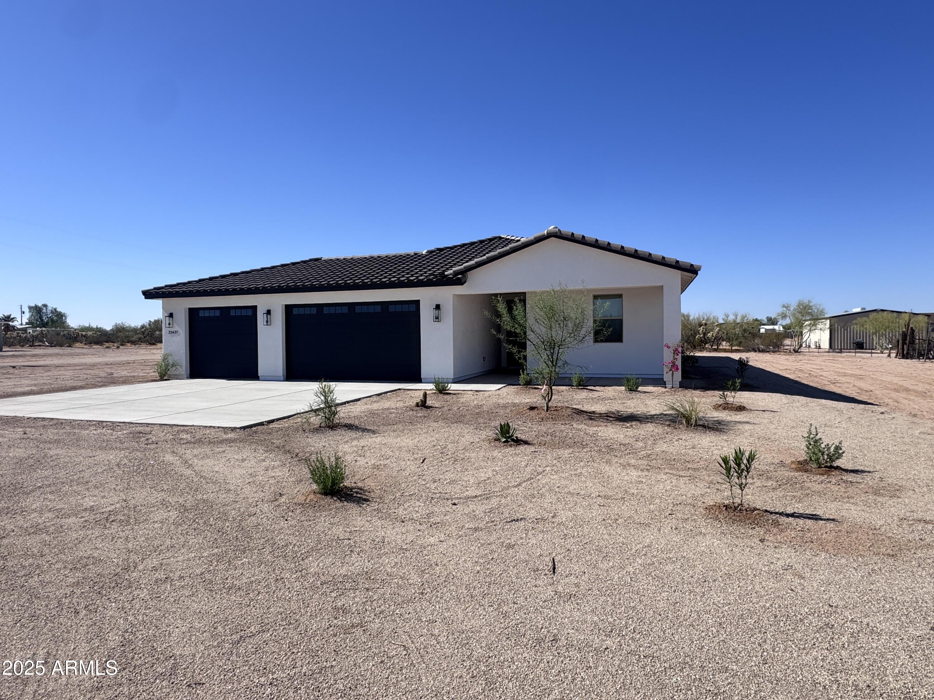 23437 East Cactus Forest Road Florence, AZ 85132 - Photo 2 of 46 IMG_5890