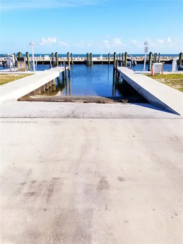 $650,000 | 94825 Overseas Highway, Unit 119, Key Largo, FL 33037