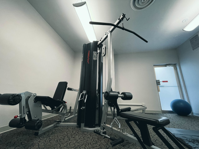 6301 North Sheridan Road, Unit 4J Chicago, IL 60660 - Photo 10 of 14 Gallery Image 10
