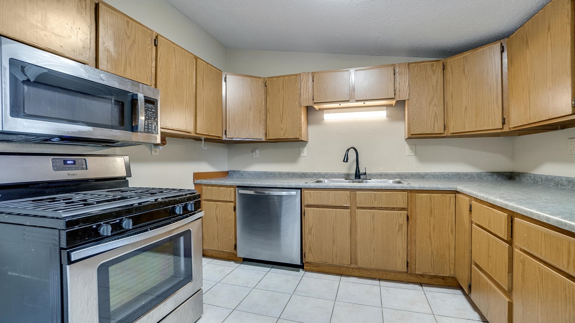 7422 Mildred Road Machesney Park, IL 61115 - Photo 8 of 22 Gallery Image 8