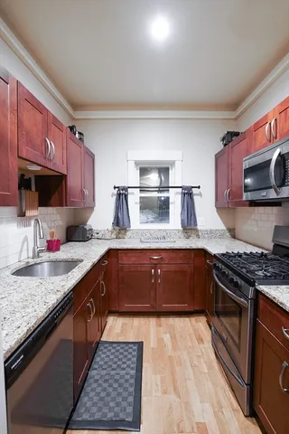 $2,895 | 54 Loomis Street, Unit 2101, Bedford, MA 01730