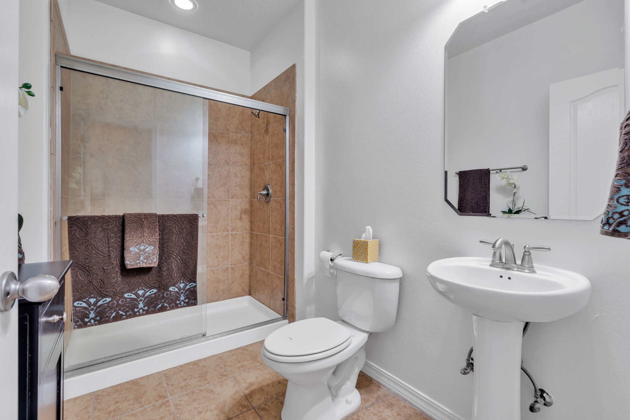 6914 Wrangell Loop Northeast Rio Rancho, NM 87144 - Photo 24 of 61 Downstairs Bathroom