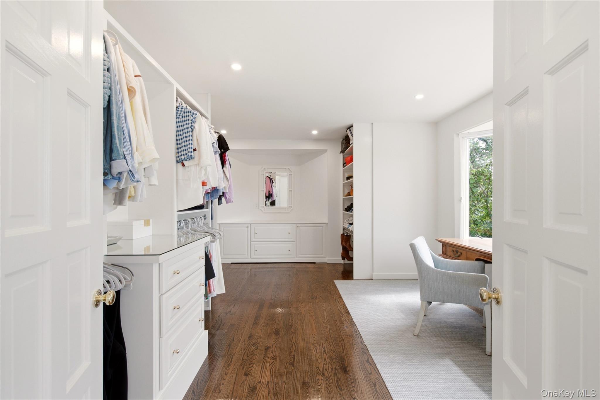 86 White Hill Road Cold Spring Harbor, NY 11724 - Photo 24 of 36