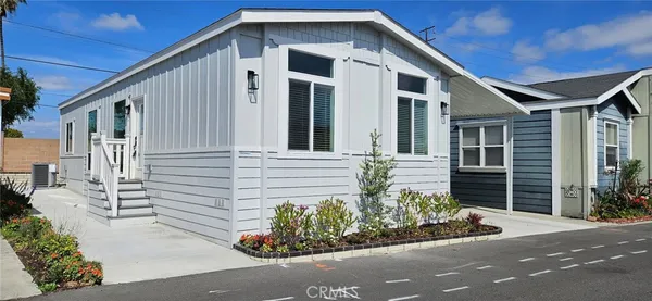 $269,900 | 15621 Beach Boulevard, Unit 19, Westminster, CA 92683