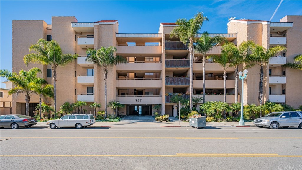 727 Esplanade, Unit 305 Redondo Beach, CA 90277 - Photo 1 of 1 a building view