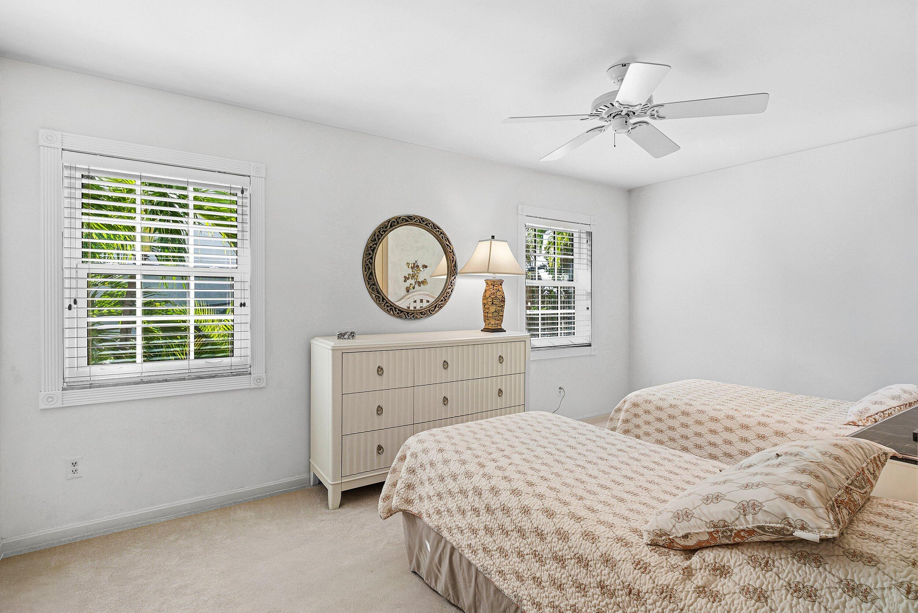 6590 North Ocean Boulevard, Unit 5 Ocean Ridge, FL 33435 - Photo 10 of 20 013-6590NorthOceanBoulevard-OceanRidge-F