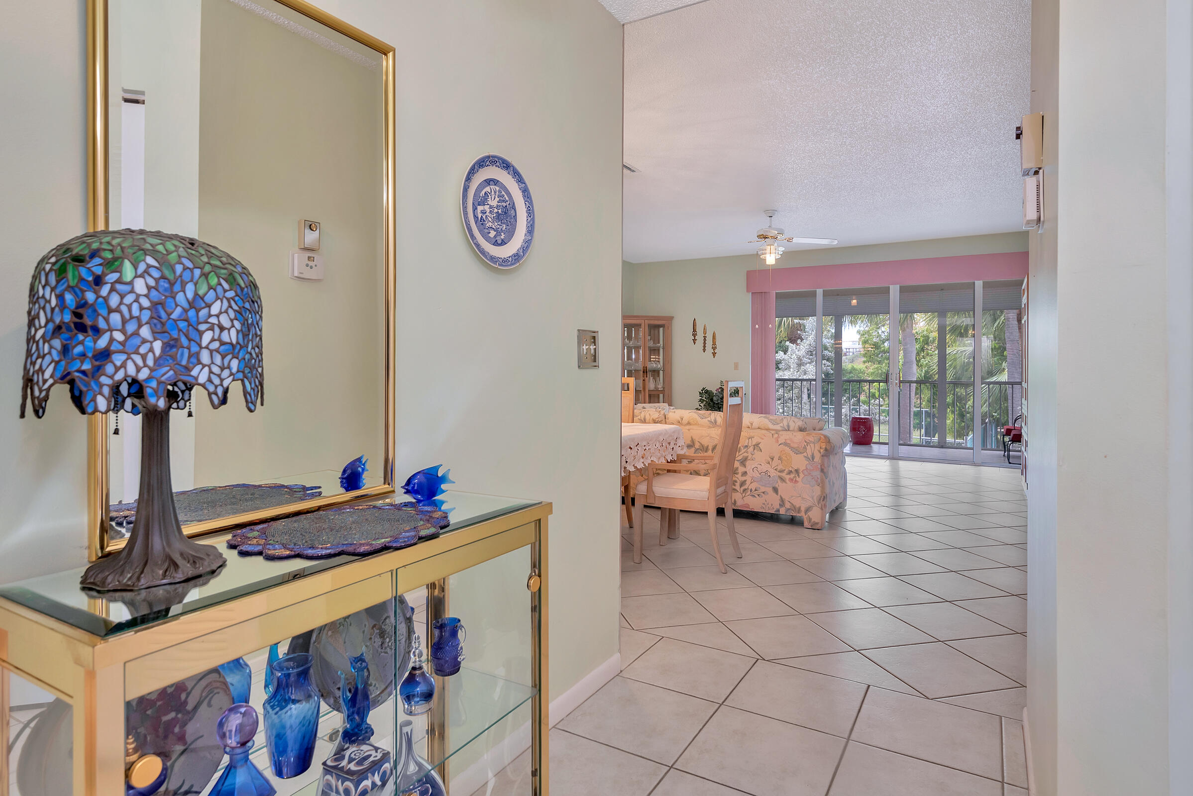 103 Half Moon Circle, Unit E2 Hypoluxo, FL 33462 - Photo 12 of 52 103 - 012